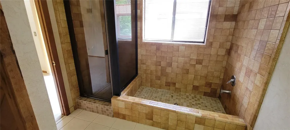 1631 NW 94TH STREET Gainesville, FL 32606