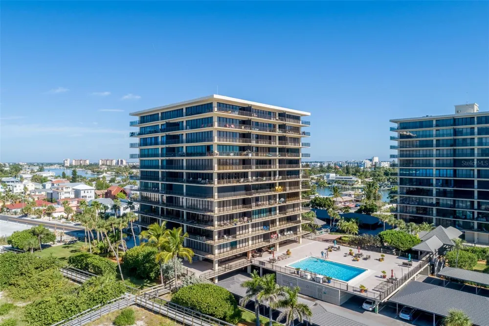 7650 BAYSHORE DRIVE #606 Treasure Island, FL 33706