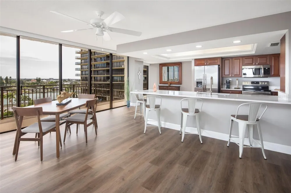 7650 BAYSHORE DRIVE #606 Treasure Island, FL 33706