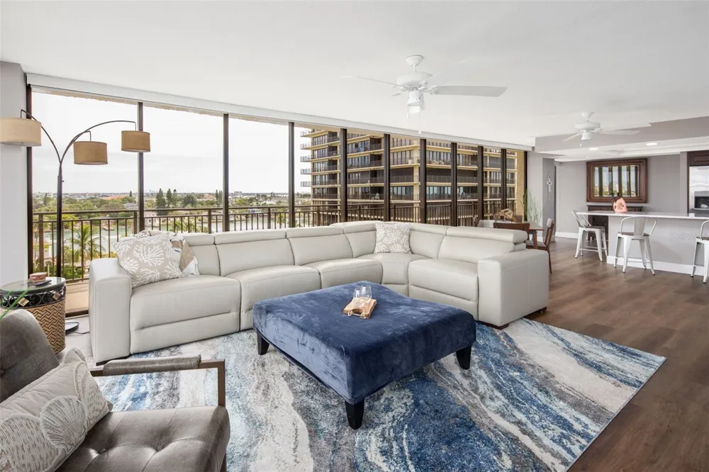 7650 BAYSHORE DRIVE #606 Treasure Island, FL 33706