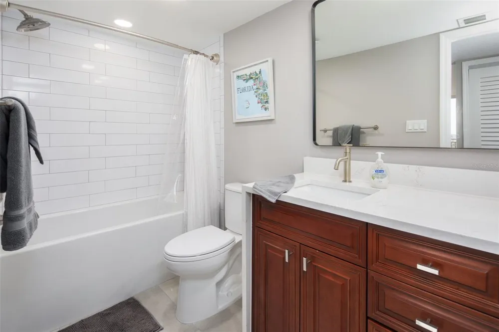 7650 BAYSHORE DRIVE #606 Treasure Island, FL 33706