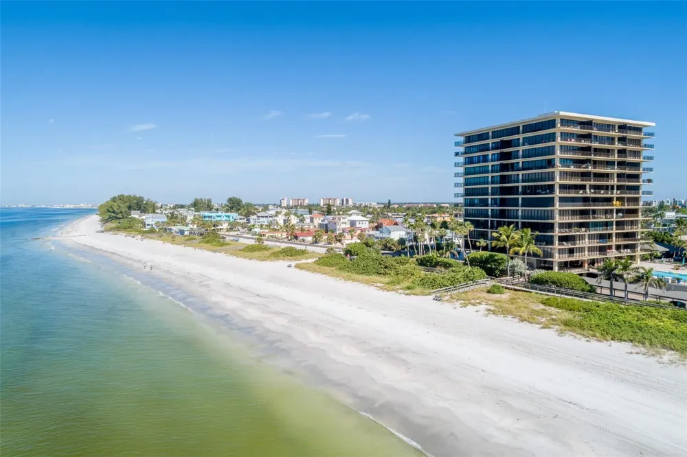 7650 BAYSHORE DRIVE #606 Treasure Island, FL 33706
