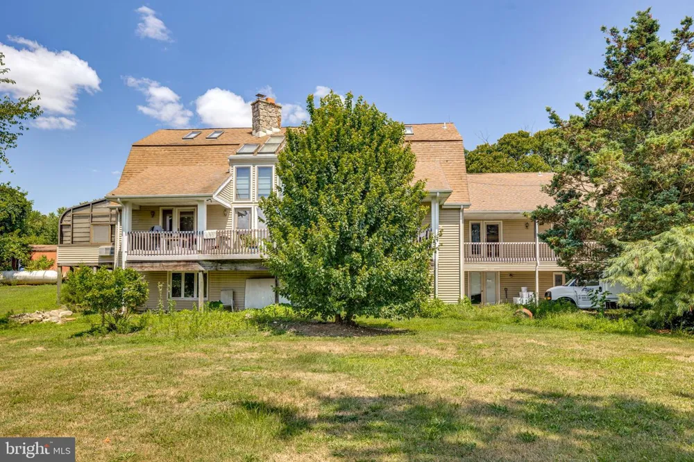 36 WHITE PINE ROAD Chesterfield, NJ 08515