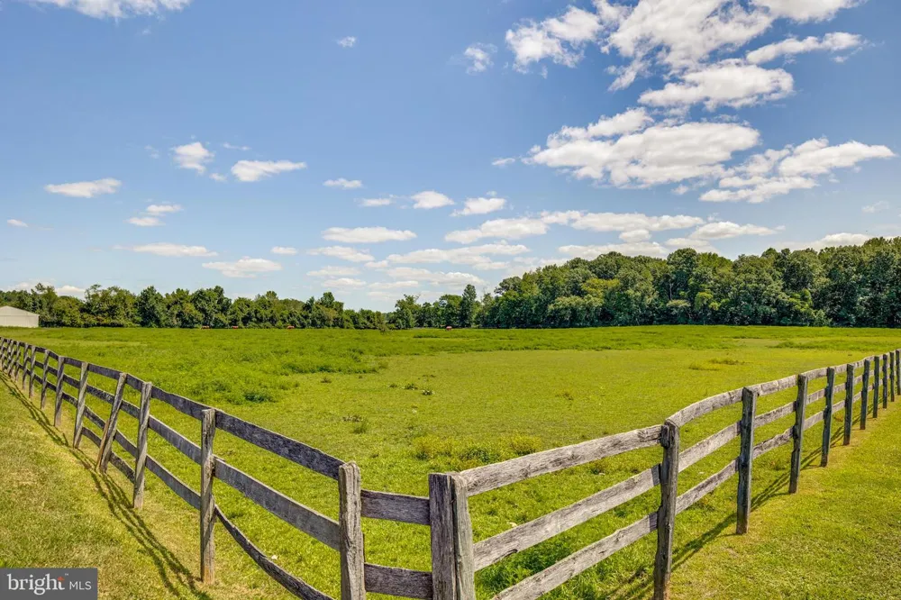 36 WHITE PINE ROAD Chesterfield, NJ 08515