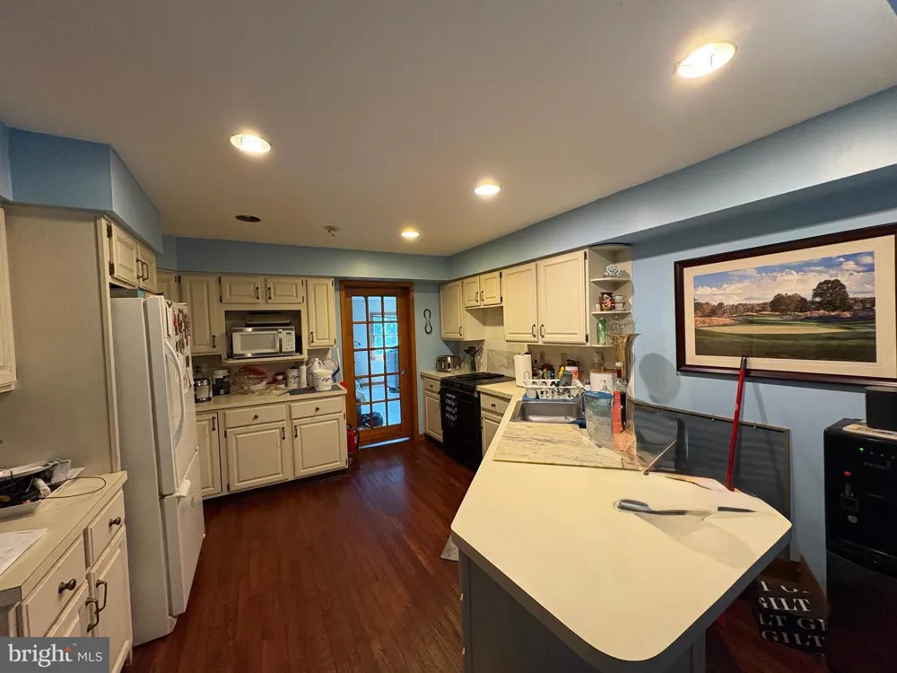 36 WHITE PINE ROAD Chesterfield, NJ 08515