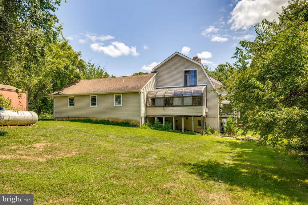 36 WHITE PINE ROAD Chesterfield, NJ 08515