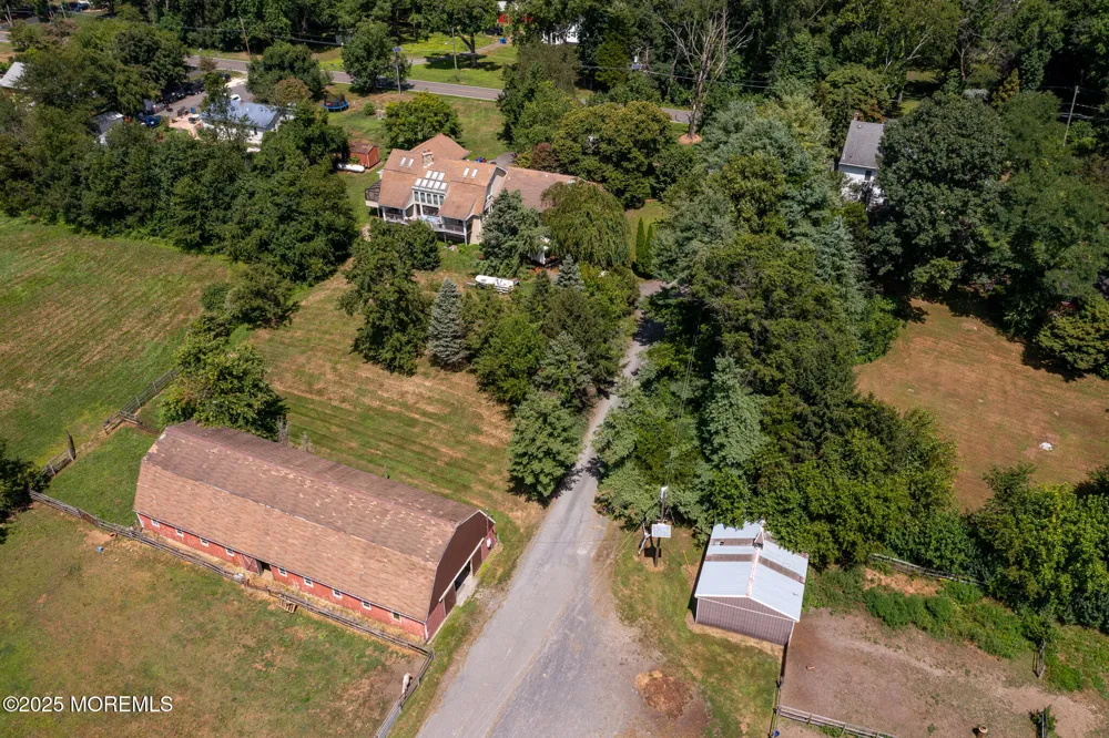 36 White Pine Road Chesterfield, NJ 08515