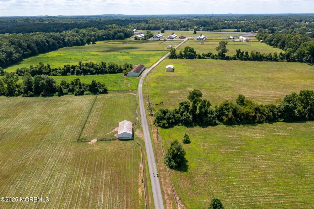 36 White Pine Road Chesterfield, NJ 08515