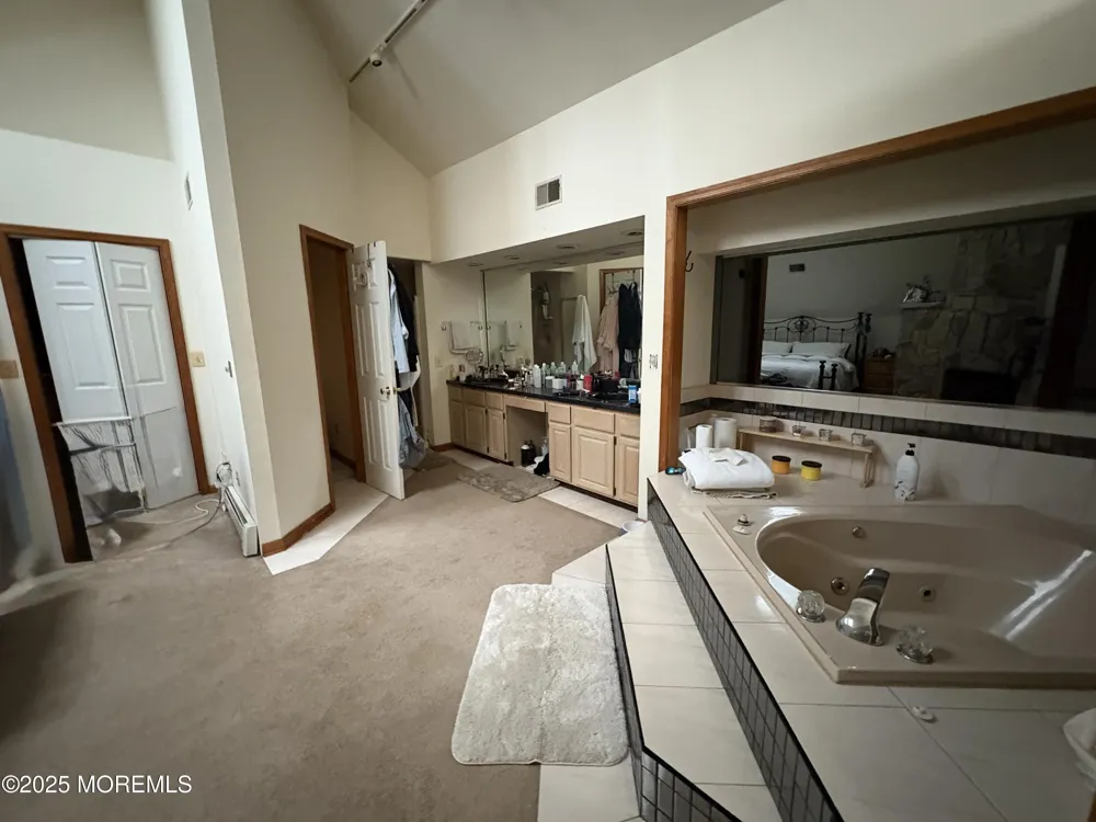 36 White Pine Road Chesterfield, NJ 08515