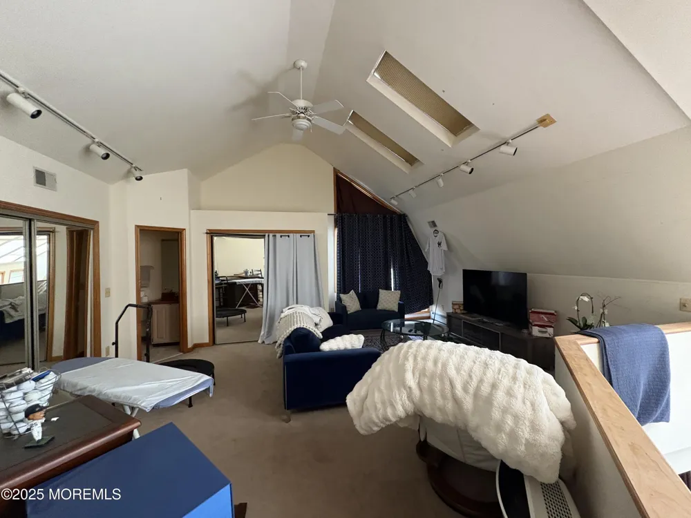 36 White Pine Road Chesterfield, NJ 08515