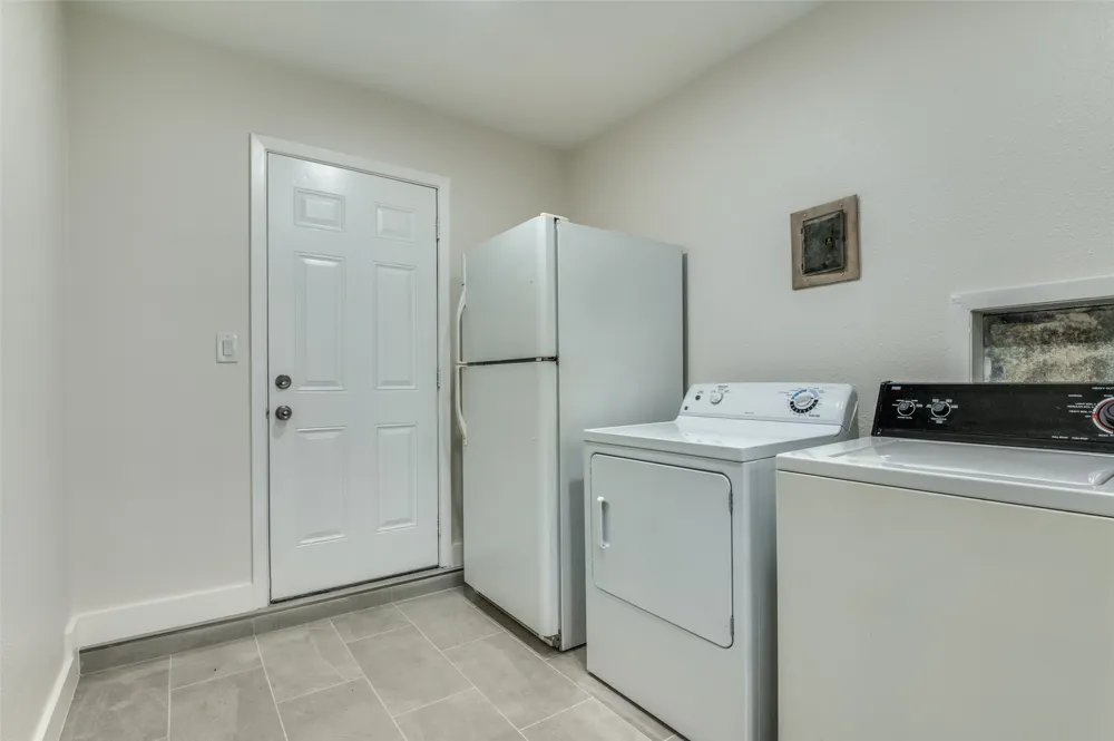 14217 Carla Drive Balch Springs, TX 75180