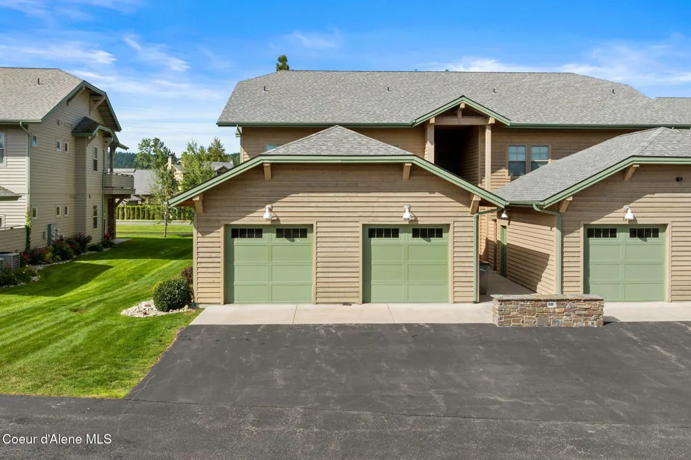 511 Guthrie Pl #502 Dover, ID 83825
