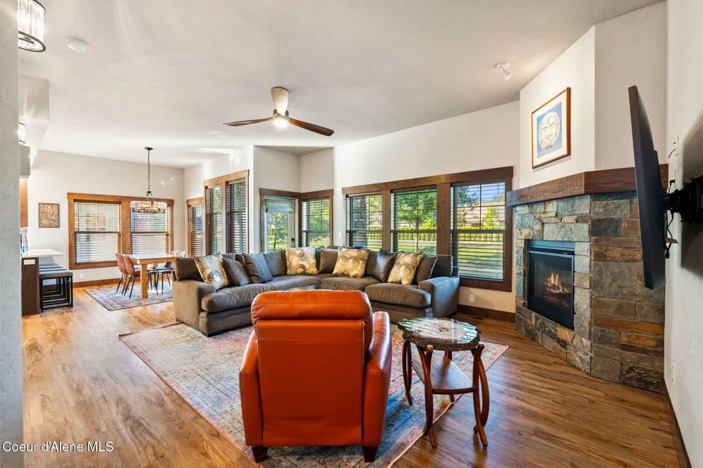 511 Guthrie Pl #502 Dover, ID 83825