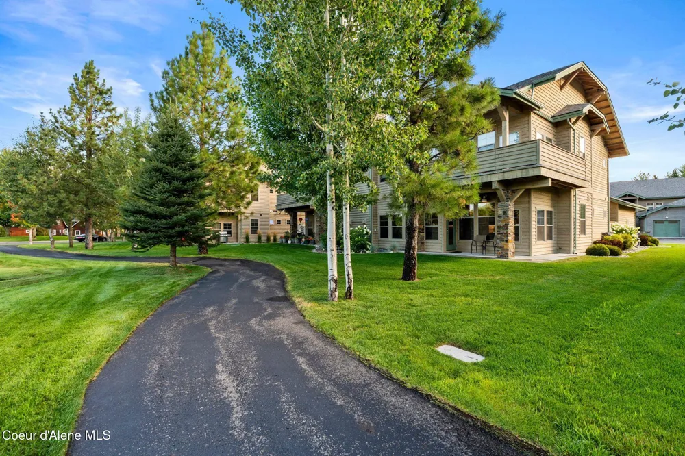 511 Guthrie Pl #502 Dover, ID 83825