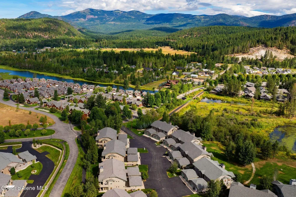 511 Guthrie Pl #502 Dover, ID 83825