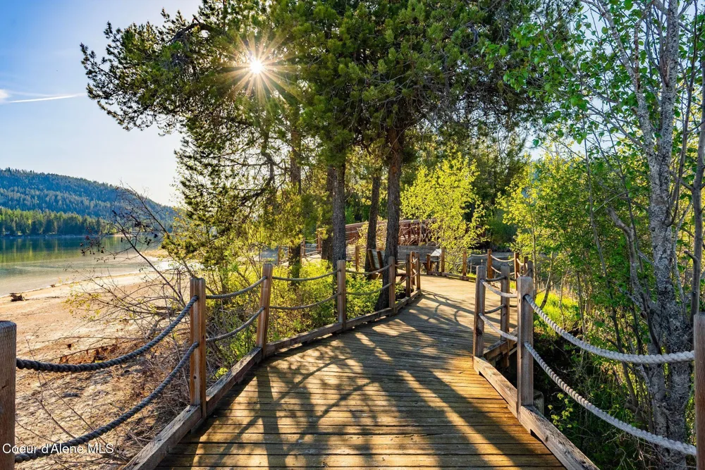 511 Guthrie Pl #502 Dover, ID 83825