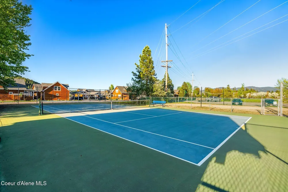 511 Guthrie Pl #502 Dover, ID 83825