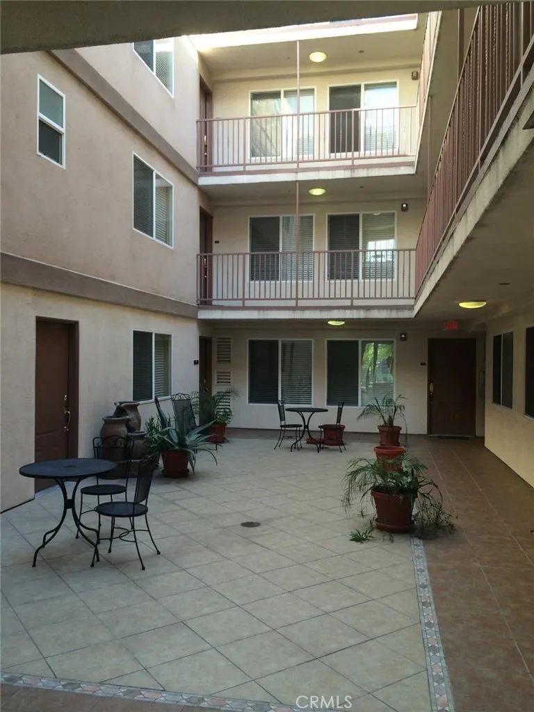 700 Hill Place #102 Los Angeles, CA 90012