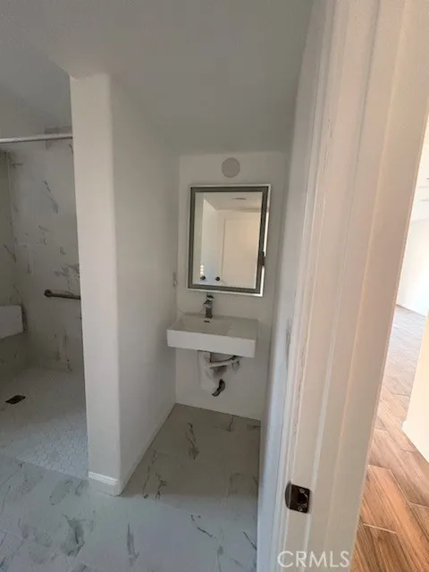 700 Hill Place #102 Los Angeles, CA 90012
