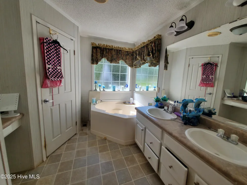 438 Stell Road Bath, NC 27808