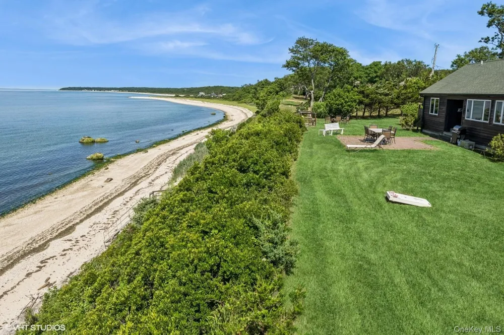4630 Blue Horizon Bluffs Peconic, NY 11958
