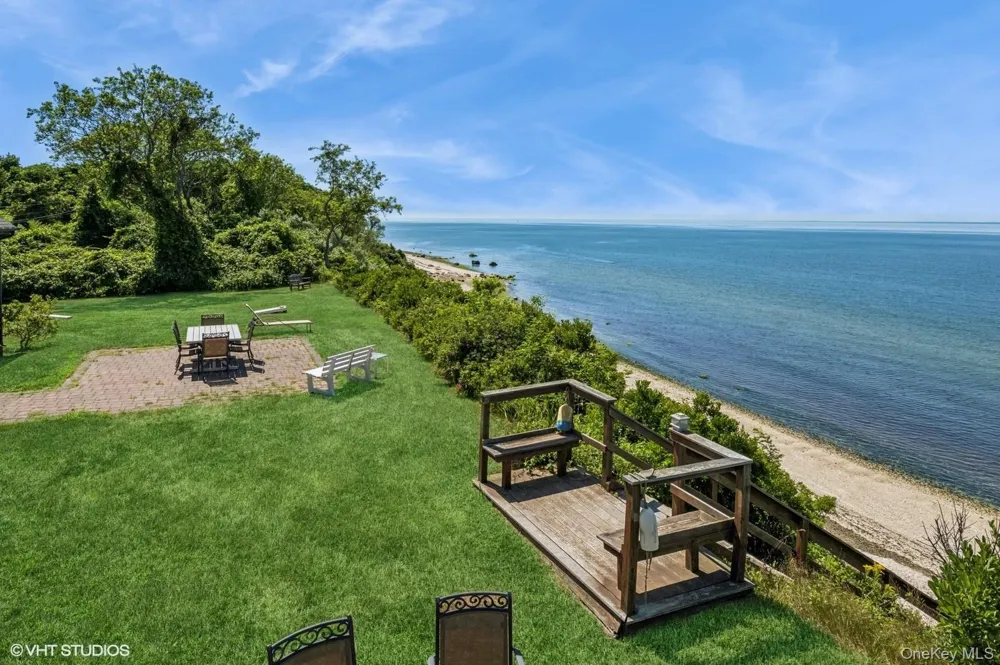 4630 Blue Horizon Bluffs Peconic, NY 11958