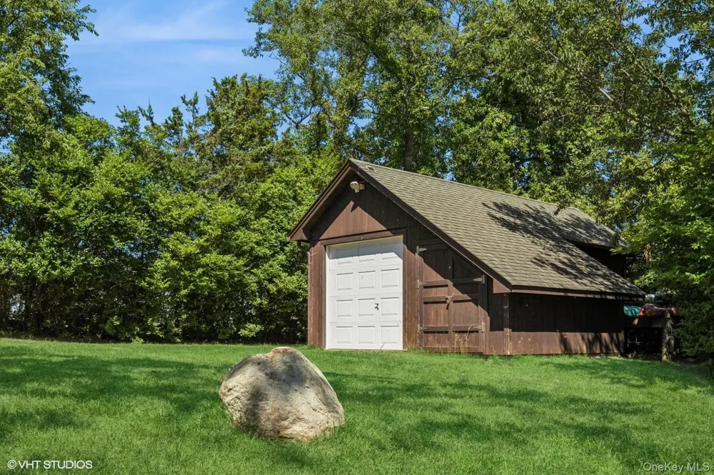 4630 Blue Horizon Bluffs Peconic, NY 11958