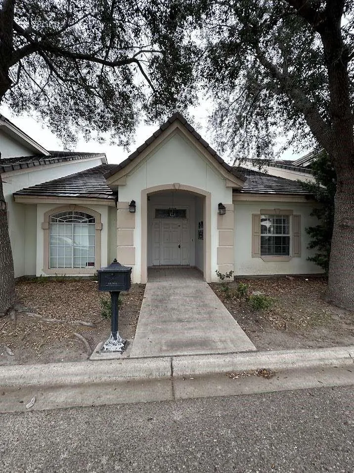 201 Bales Road #9 McAllen, TX 78503