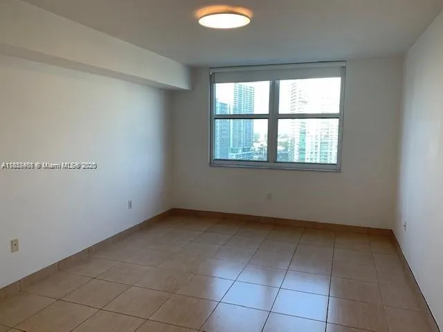 31 SE 5th St #2603 Miami, FL 33131