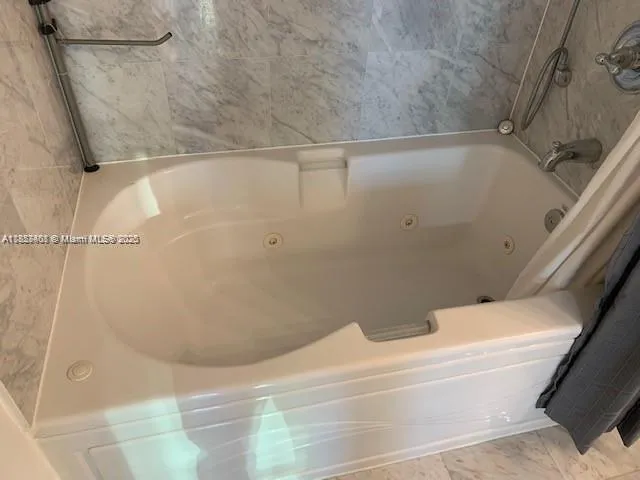 31 SE 5th St #2603 Miami, FL 33131