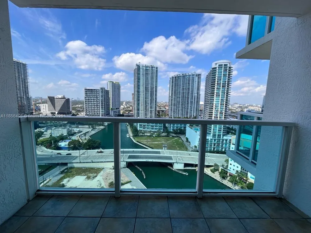 31 SE 5th St #2603 Miami, FL 33131