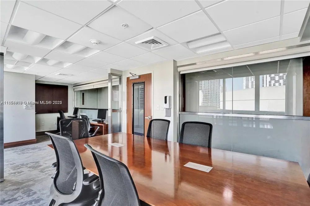 31 SE 5th St #2603 Miami, FL 33131