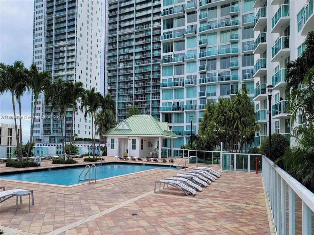 31 SE 5th St #2603 Miami, FL 33131