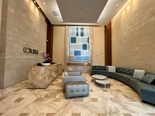 31 SE 5th St #2603 Miami, FL 33131