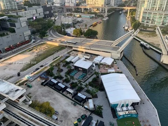 31 SE 5th St #2603 Miami, FL 33131