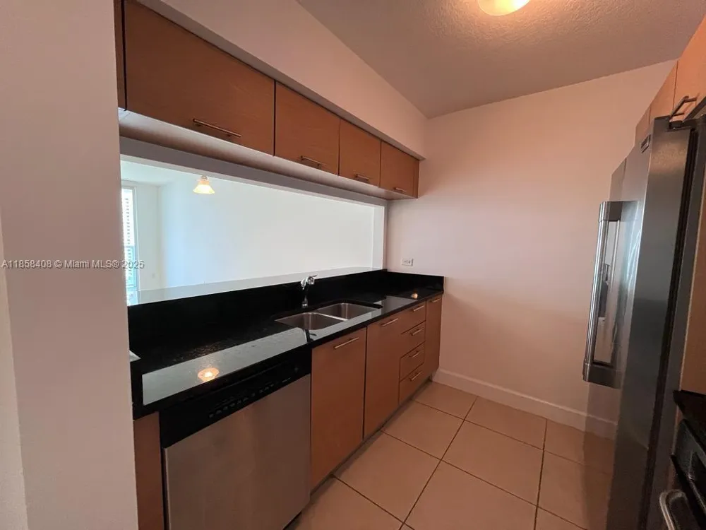 31 SE 5th St #2603 Miami, FL 33131