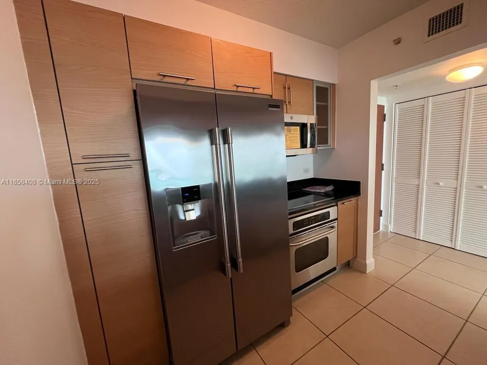 31 SE 5th St #2603 Miami, FL 33131