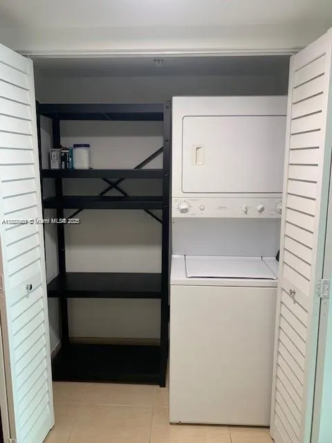 31 SE 5th St #2603 Miami, FL 33131