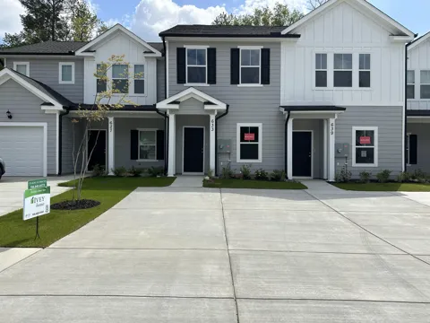 633 Caroline Court