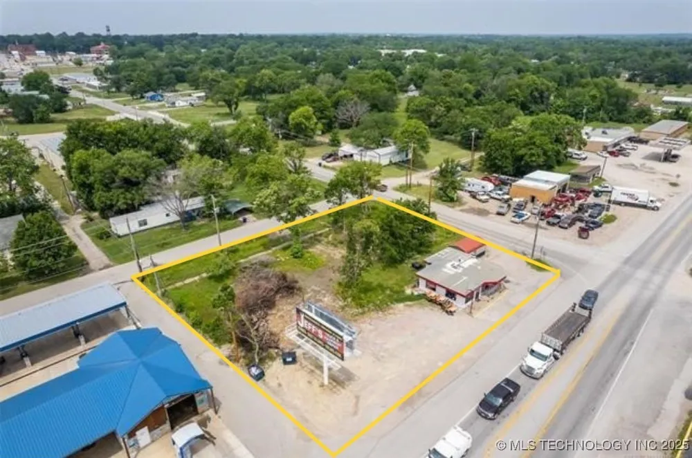 123 Locust Street Nowata, OK 74048