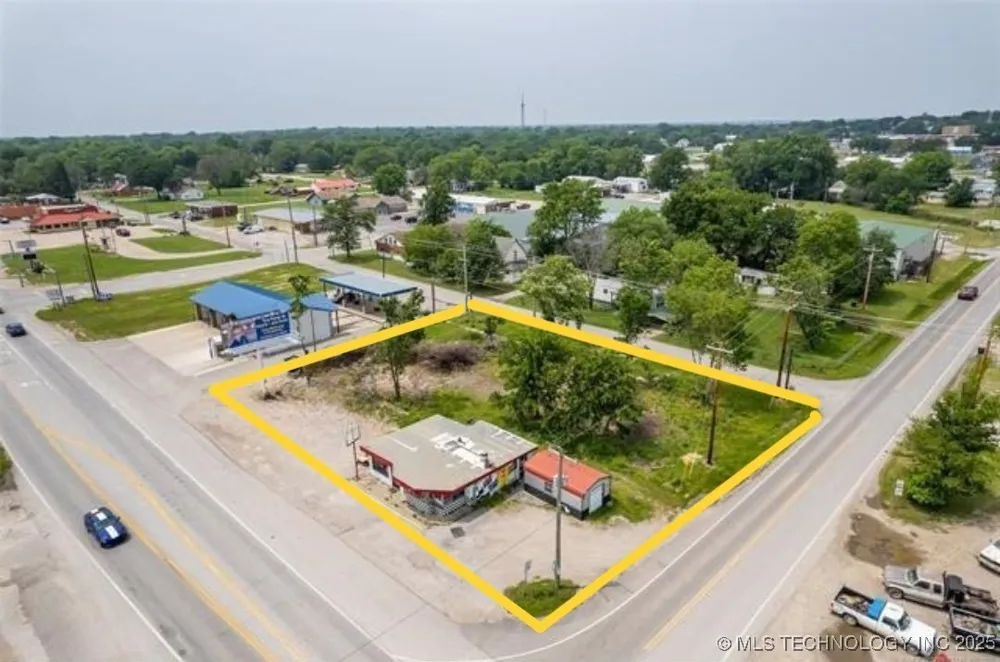 123 Locust Street Nowata, OK 74048