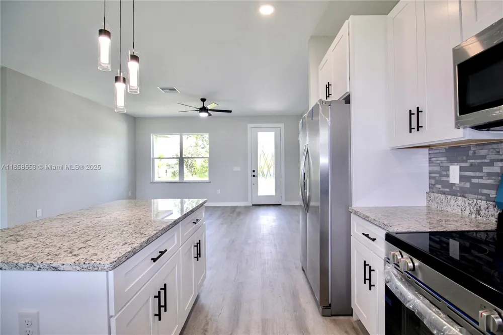 4631 MIGNON DR Sebring, FL 33872