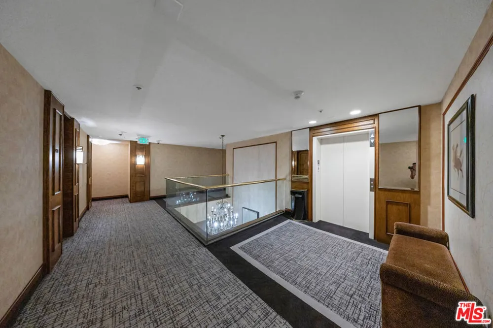 121 S Hope Street #429 Los Angeles, CA 90012