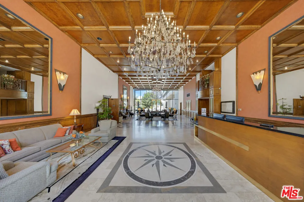 121 S Hope Street #429 Los Angeles, CA 90012