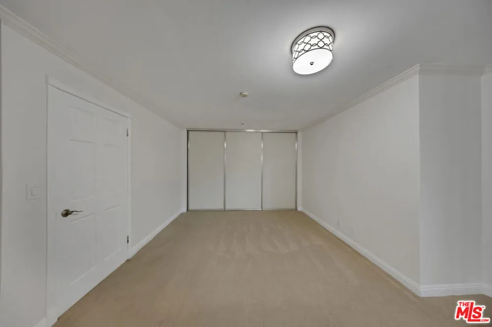 121 S Hope Street #429 Los Angeles, CA 90012