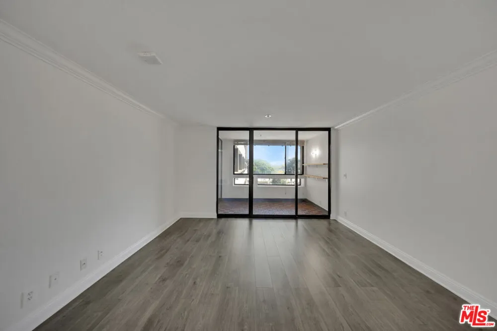 121 S Hope Street #429 Los Angeles, CA 90012