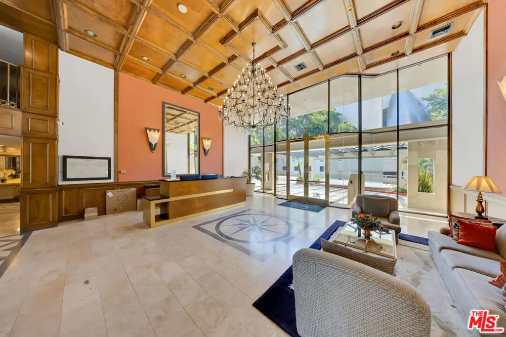 121 S Hope Street #429 Los Angeles, CA 90012