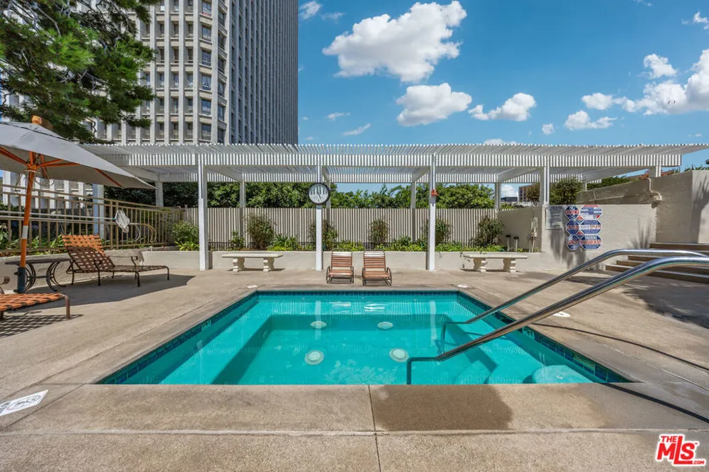 121 S Hope Street #429 Los Angeles, CA 90012