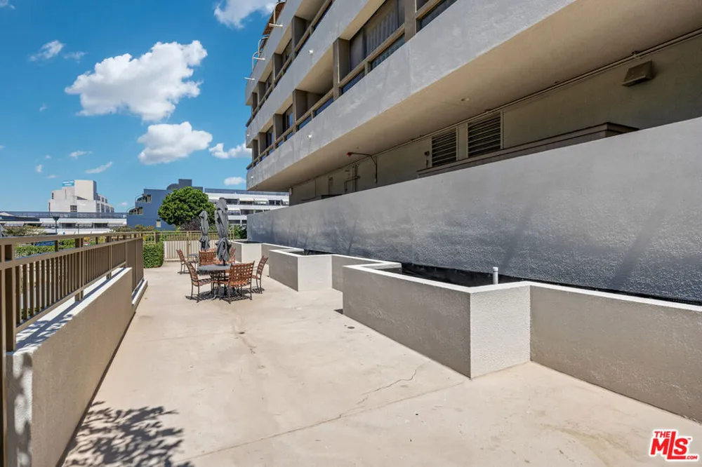 121 S Hope Street #429 Los Angeles, CA 90012