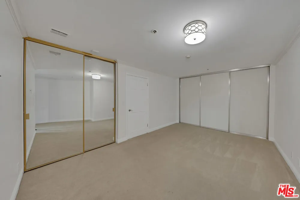 121 S Hope Street #429 Los Angeles, CA 90012